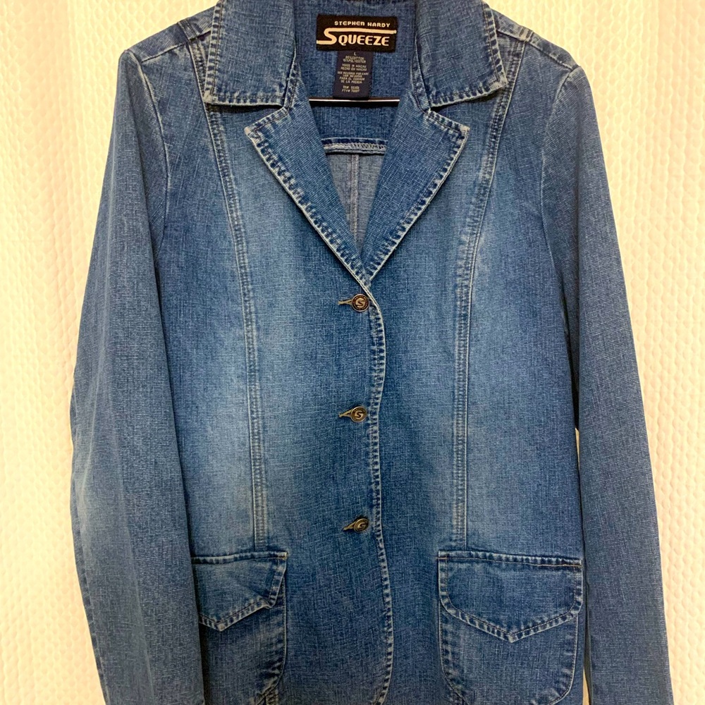 Denim blazer by Steven Hardy!